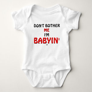 Witz über die Wutanfälle von Babys Baby Strampler