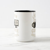 Witzig ich mache Kaffee in Code Zweifarbige Tasse (Mittel)