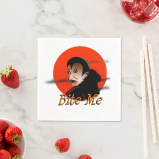 Witzige Halloween-Vampire mit Fangs sagt "Bite Me Serviette
