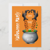Witzige Hexe im Cauldron-Halloween-Party Einladung (Vorderseite)
