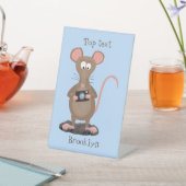 Witzige Ratte mit Kamera-Cartoon-Illustration Sockelschild (In SItu)