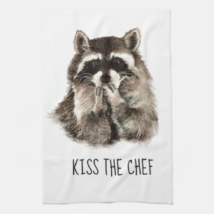 Witziges Zitat Kiss the Cook Niedliche Raccoons, T Geschirrtuch