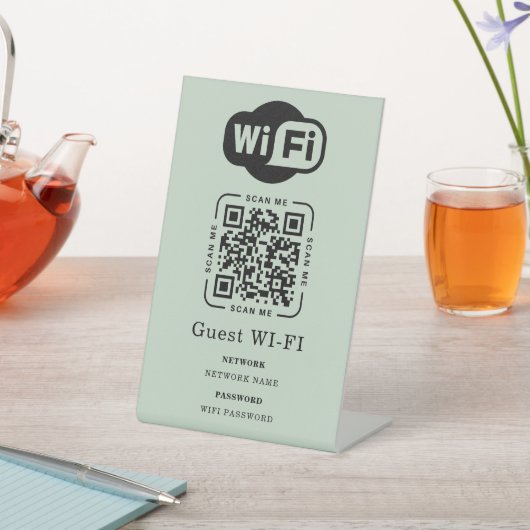 WLAN-Passwort und personalisierter QR-Code für das Sockelschild (In SItu)