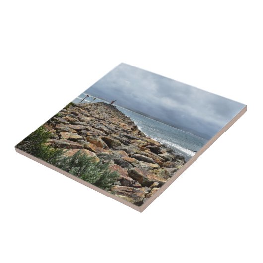 Wo die Felsen das Meer treffen - Ausgangspunkt Fliese (Seite)