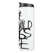 Wo die wilden Dinge sind | Handschriftlich Thermosbecher (Nach rechts gedreht)