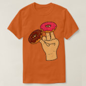 wo in Rosa einer in Stink Funny Shocker T-Shirt (Design vorne)
