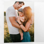 Wo Liebe Personalisiertes Foto wächst Valentine Dreifach Gefaltete Urlaubskarte (Innen Erste Seite)