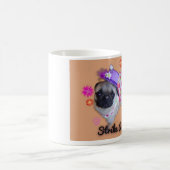 Wobbie der Mops "Streik eine Pose-" Tasse (Mittel)