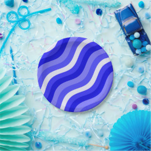 Wobbly Pop Stripes Bright Blue Diagonal Muster Pappteller