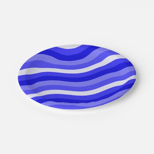 Wobbly Pop Stripes Bright Blue Diagonal Muster Pappteller (Schrägansicht)