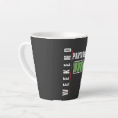 Wochenend-Modus Party – Grafikdesign mit voller Ak Milchtasse (Linke Ecke)