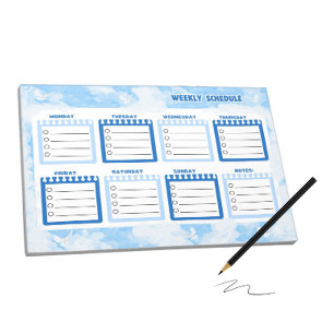 Wochenplan mit blauem Himmel Notizblock