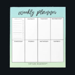 Wochenplaner Green Ombre | Name hinzufügen Notizblock<br><div class="desc">Eleganter und moderner Wochenplaner. Auf dem Notizblock befinden sich 8 Kästchen,  um den Zeitplan aufzuschreiben und für jeden Wochentag zu planen. Die erste Rückseite ist eine wöchentliche Checkliste. Der Hintergrund ist hübsch grün. Sie können Ihren Namen unten hinzufügen.</div>