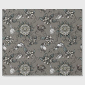 Woebegone Guinea Fowl, Blüten und Reben Geschenkpapier (Flach)