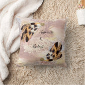 Wohngestaltung für braune Pelican oder Hawk feathe Kissen (Decke)