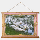Wohngestaltung Trendy Ducks Pit Life Wandteppich Mit Holzrahmen (Vorderseite)