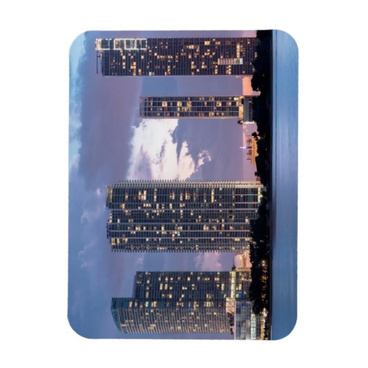 Wohntürme an der Küste von Miami Magnet (Vertikal)