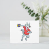 Wolf als Handballspieler mit Handball Postkarte (Stehend Vorderseite)