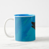 Wolf auf Blau Zweifarbige Tasse (Links)
