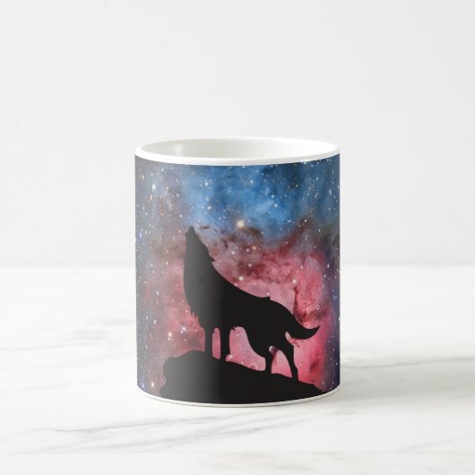 Wolf, der in der Galaxie heult Kaffeetasse (Mittel)