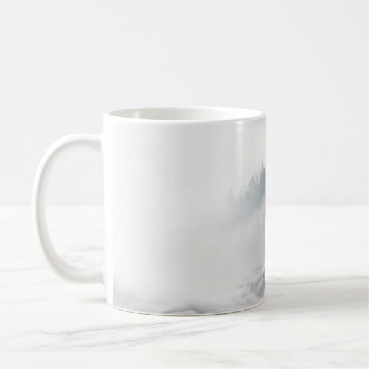 Wolf, der in der Schnee-Kaffeetasse heult Kaffeetasse (Links)