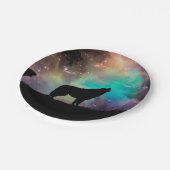 Wolf heult auf das Universum Pappteller (Schrägansicht)