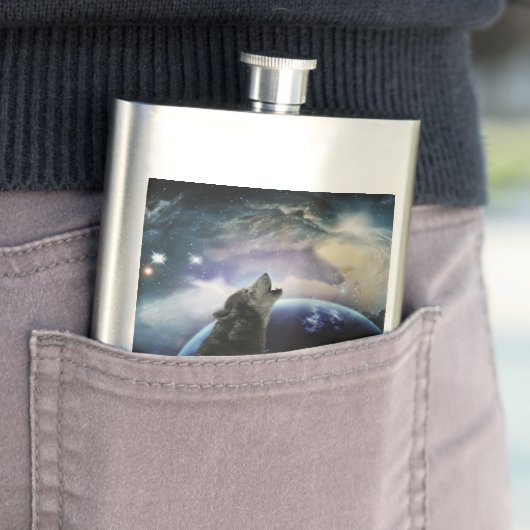 Wolf heult auf dem Mond Flachmann (Beispiel)