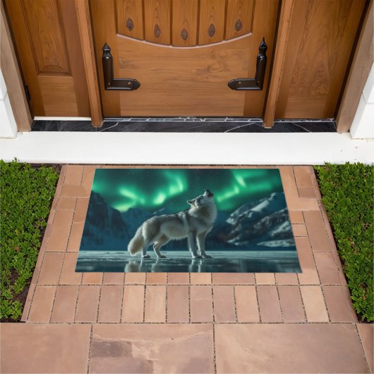 Wolf heult unter den Nordlichtern Fußmatte (Außenbereich)