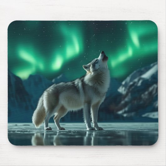Wolf heult unter den Nordlichtern Mousepad (Vorne)