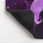 Wolf Howling am Lila Mond Mousepad (Ecke)