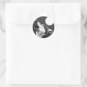 Wolf Howling auf dem Mond Runder Aufkleber (Tasche)