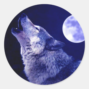 Wolf Howling auf dem Mond Runder Aufkleber
