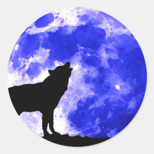 Wolf Howling bei Moon Blue Night Runder Aufkleber