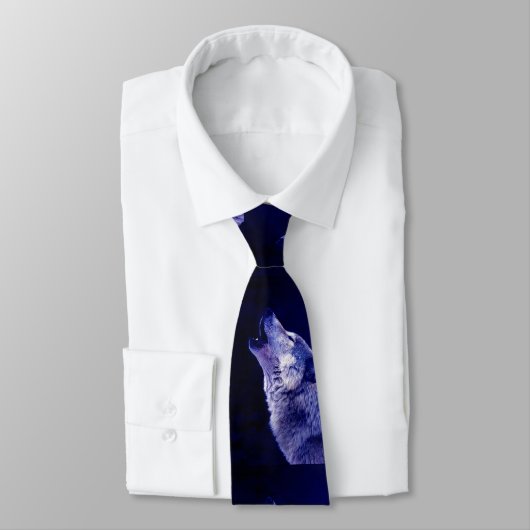Wolf Howling bei Moon Neck Tie Krawatte (Gebunden)