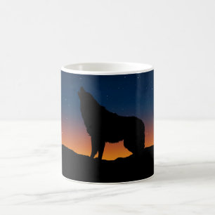 Wolf Howling Silhouette bei Sunset Coffee Tasse