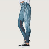 Wolf im Dunkelwald. Leggings (Links)