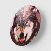 Wolf im Schnee Runde Wanduhr (Winkel)