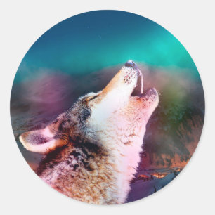 Wolf in den Bergen Runder Aufkleber