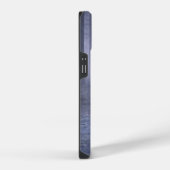 Wolf in minimaler formaler Kleidung – Stiller Wald iPhone Hülle (Rechte Seite)