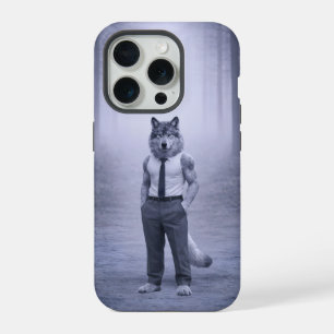 Wolf in minimaler formaler Kleidung – Stiller Wald iPhone 15 Pro Hülle