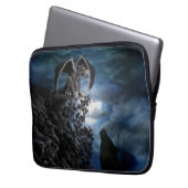 Wolf Moon - Wolf mit Golem Laptopschutzhülle (Vorderseite Links)