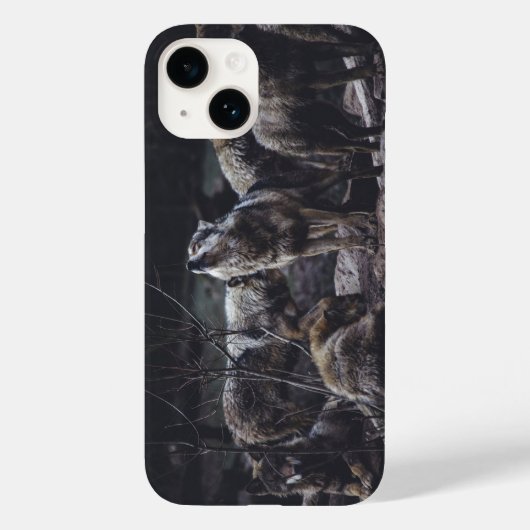 Wolf Pack iPhone 14 Case (Rückseite)