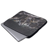 WOLF PACK ON ROCK FORMATION LAPTOPSCHUTZHÜLLE (Vorne Knopf)