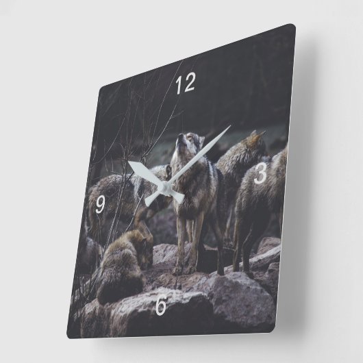 Wolf Pack Quadratische Wanduhr (Winkel)