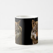Wolf-Profil mit grüne Augen ~ editable Hintergrund Kaffeetasse (Mittel)