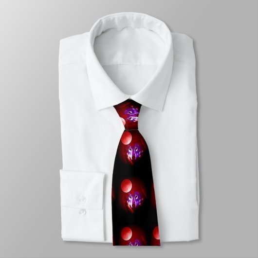Wolf & Red Moon Necktie Krawatte (Gebunden)