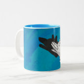 Wolf Shadow on Blue Zweifarbige Tasse (Vorderseite Links)