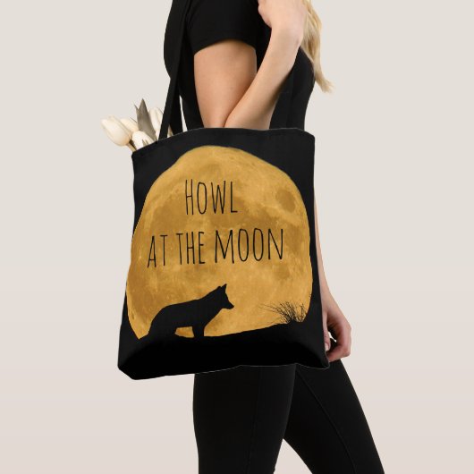 Wolf Silhouetted in Bright Moon  Tasche (Von Nahem)