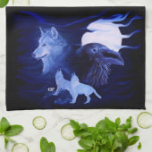 Wolf und Raven mit Vollmond Geschirrtuch (Gefaltet)