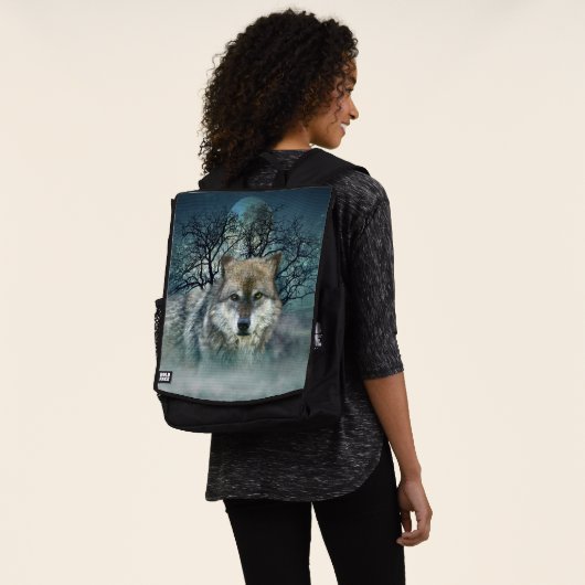 Wolf-Vollmond im Nebel Rucksack (Ausgewaschen)